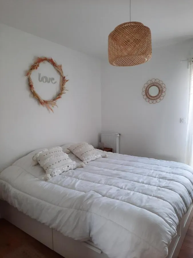 Saint-Malo : Bel Appartement -10Min A Pied Intra/Plages 0*,  France